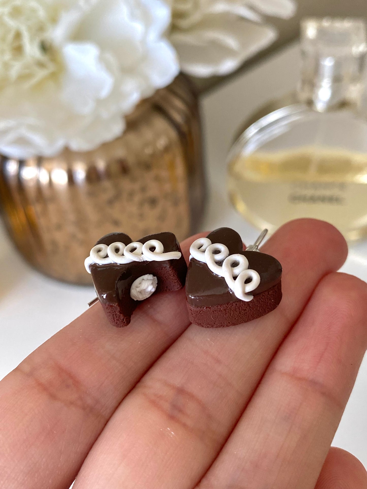 Heart snack cake earrings